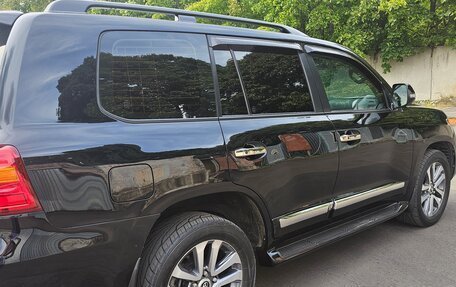 Toyota Land Cruiser 200 рестайлинг 2, 2013 год, 6 500 000 рублей, 4 фотография