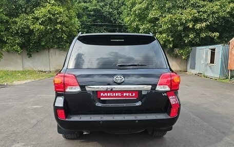 Toyota Land Cruiser 200 рестайлинг 2, 2013 год, 6 500 000 рублей, 8 фотография