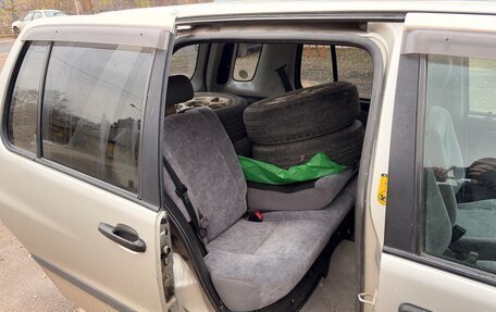 Toyota Raum I, 2000 год, 350 000 рублей, 8 фотография