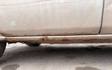 Toyota Raum I, 2000 год, 350 000 рублей, 12 фотография