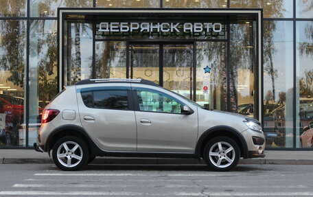 Renault Sandero II рестайлинг, 2016 год, 930 000 рублей, 4 фотография