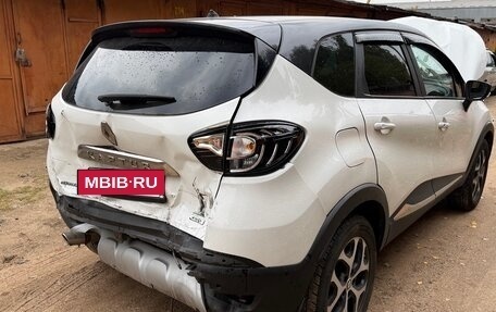 Renault Kaptur I рестайлинг, 2019 год, 900 000 рублей, 13 фотография