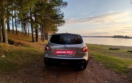 Nissan Qashqai, 2010 год, 900 000 рублей, 5 фотография