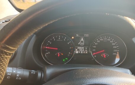 Nissan Qashqai, 2010 год, 900 000 рублей, 17 фотография