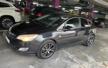 Opel Astra J, 2011 год, 460 000 рублей, 2 фотография