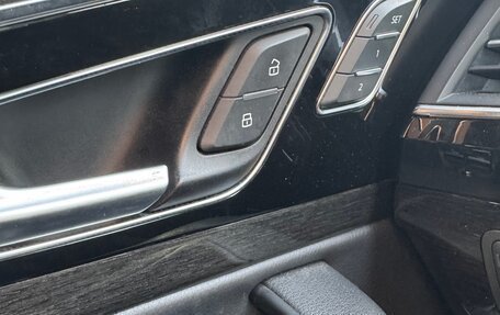 Audi Q7, 2018 год, 4 000 000 рублей, 15 фотография