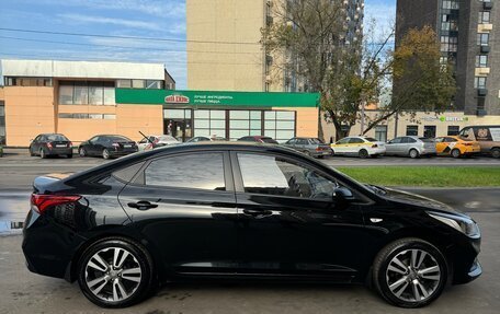 Hyundai Solaris II рестайлинг, 2018 год, 1 300 000 рублей, 4 фотография
