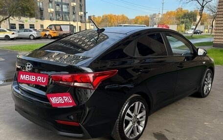 Hyundai Solaris II рестайлинг, 2018 год, 1 300 000 рублей, 5 фотография