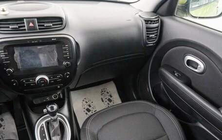 KIA Soul II рестайлинг, 2018 год, 1 749 000 рублей, 12 фотография