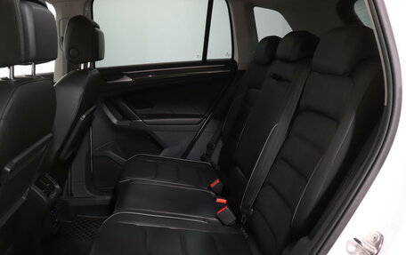 Volkswagen Tiguan II, 2018 год, 3 450 000 рублей, 10 фотография