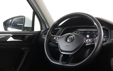 Volkswagen Tiguan II, 2018 год, 3 450 000 рублей, 15 фотография