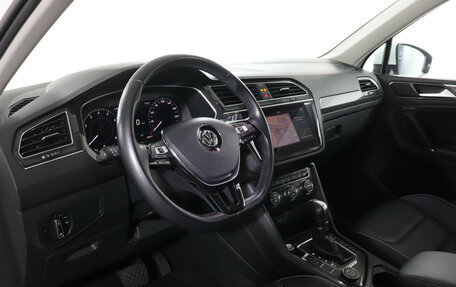 Volkswagen Tiguan II, 2018 год, 3 450 000 рублей, 13 фотография
