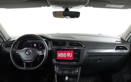 Volkswagen Tiguan II, 2018 год, 3 450 000 рублей, 12 фотография