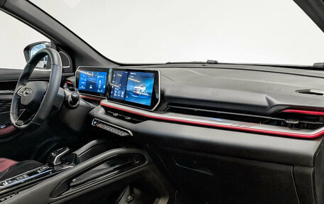 Geely Coolray I, 2024 год, 2 200 000 рублей, 13 фотография