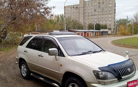 Toyota Harrier, 2000 год, 985 000 рублей, 1 фотография