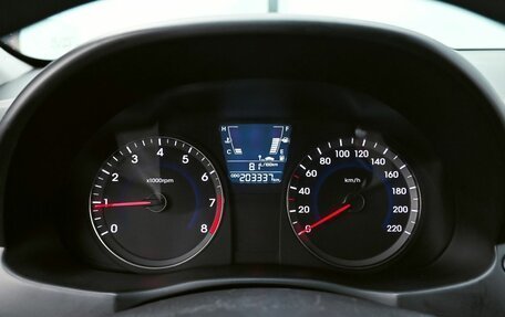 Hyundai Solaris II рестайлинг, 2011 год, 615 000 рублей, 12 фотография