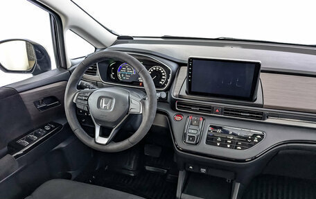 Honda Odyssey IV, 2023 год, 4 200 000 рублей, 27 фотография