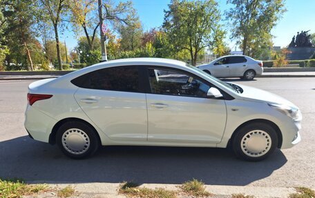 Hyundai Solaris II рестайлинг, 2017 год, 1 190 000 рублей, 3 фотография