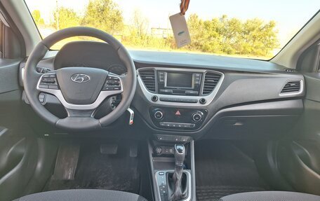 Hyundai Solaris II рестайлинг, 2017 год, 1 190 000 рублей, 24 фотография