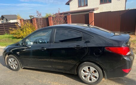Hyundai Solaris II рестайлинг, 2014 год, 810 000 рублей, 2 фотография