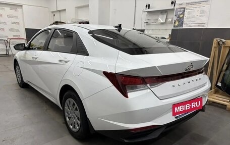 Hyundai Elantra, 2022 год, 1 900 000 рублей, 4 фотография
