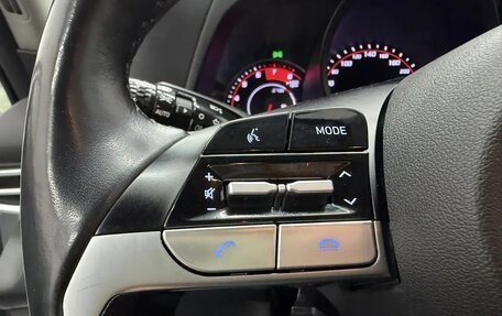 Hyundai Elantra, 2022 год, 1 900 000 рублей, 22 фотография