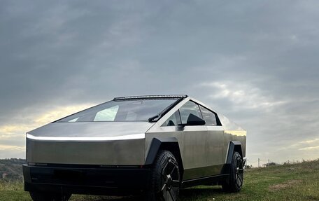 Tesla Cybertruck, 2024 год, 14 200 000 рублей, 1 фотография