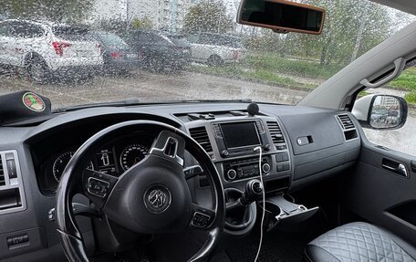 Volkswagen Caravelle T5, 2014 год, 2 200 000 рублей, 6 фотография