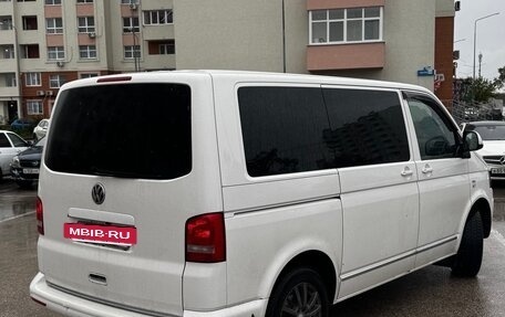 Volkswagen Caravelle T5, 2014 год, 2 200 000 рублей, 5 фотография