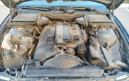BMW 5 серия, 2002 год, 675 000 рублей, 14 фотография