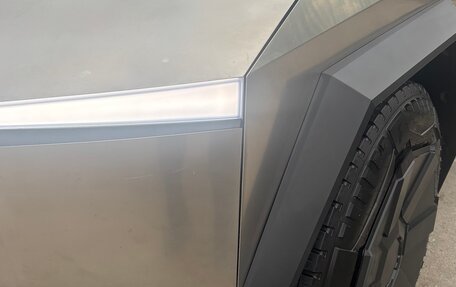 Tesla Cybertruck, 2024 год, 14 200 000 рублей, 2 фотография