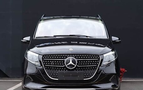 Mercedes-Benz V-Класс, 2024 год, 7 805 404 рублей, 1 фотография
