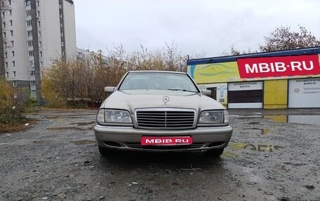 Mercedes-Benz C-Класс, 1999 год, 230 000 рублей, 1 фотография