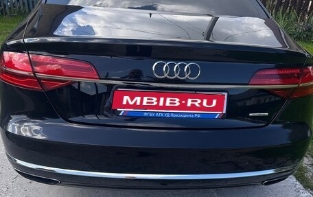 Audi A8, 2014 год, 2 375 000 рублей, 5 фотография