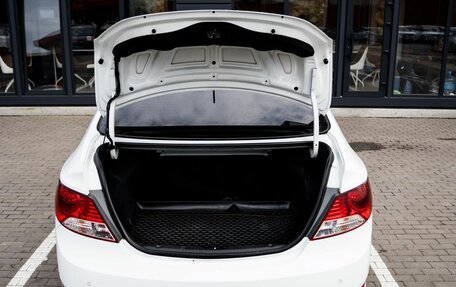 Hyundai Solaris II рестайлинг, 2012 год, 890 000 рублей, 29 фотография