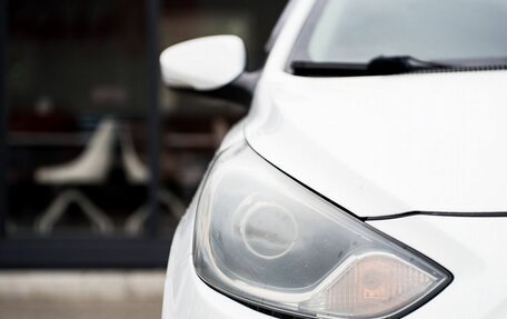 Hyundai Solaris II рестайлинг, 2012 год, 890 000 рублей, 27 фотография