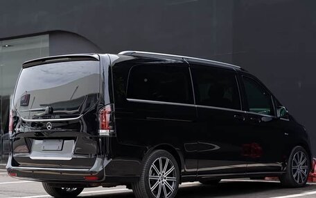 Mercedes-Benz V-Класс, 2024 год, 7 805 404 рублей, 8 фотография