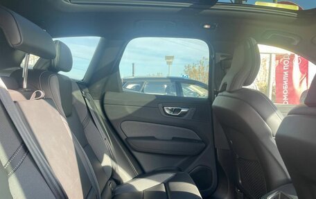 Volvo XC60 II, 2025 год, 5 850 000 рублей, 21 фотография
