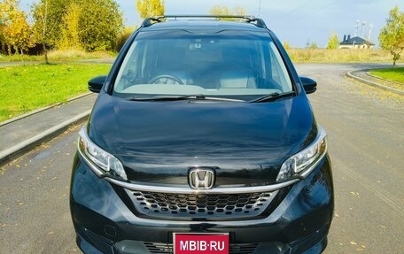 Honda Freed II, 2019 год, 1 830 000 рублей, 1 фотография