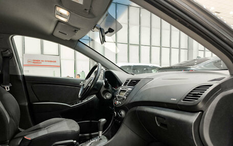 Hyundai Solaris II рестайлинг, 2012 год, 550 000 рублей, 13 фотография