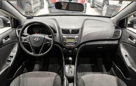Hyundai Solaris II рестайлинг, 2012 год, 550 000 рублей, 17 фотография