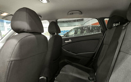 Hyundai Solaris II рестайлинг, 2012 год, 550 000 рублей, 15 фотография