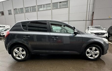 KIA cee'd I рестайлинг, 2010 год, 595 000 рублей, 4 фотография