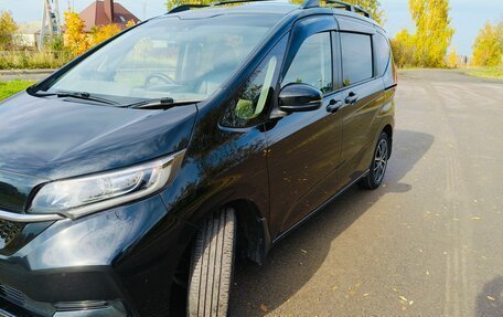 Honda Freed II, 2019 год, 1 830 000 рублей, 3 фотография