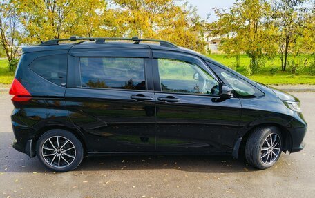 Honda Freed II, 2019 год, 1 830 000 рублей, 8 фотография