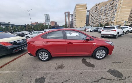 Hyundai Solaris II рестайлинг, 2021 год, 1 700 000 рублей, 2 фотография
