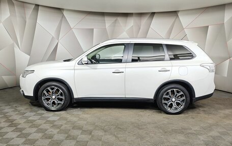 Mitsubishi Outlander III рестайлинг 3, 2014 год, 1 543 000 рублей, 5 фотография