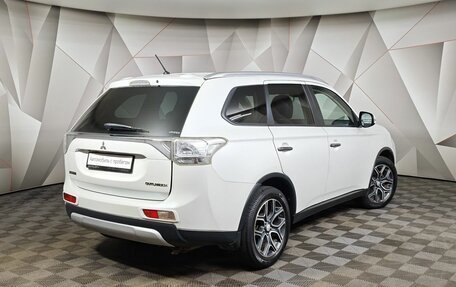 Mitsubishi Outlander III рестайлинг 3, 2014 год, 1 543 000 рублей, 2 фотография