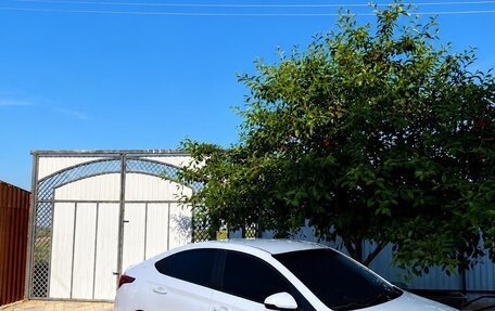 Hyundai Solaris II рестайлинг, 2019 год, 850 000 рублей, 1 фотография