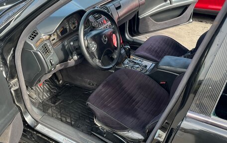 Mercedes-Benz E-Класс, 2000 год, 600 000 рублей, 9 фотография